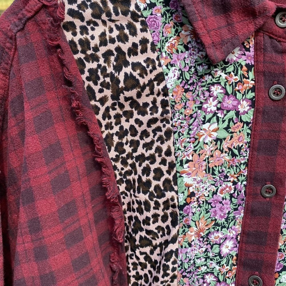 Oddy Womens Small Red Plaid Floral Animal Print Blouse - Picture 4 of 12